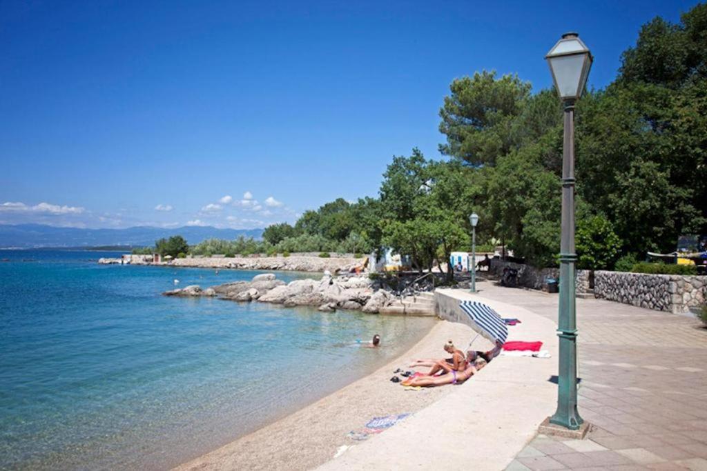 B&B Pansion Vago Malinska Εξωτερικό φωτογραφία