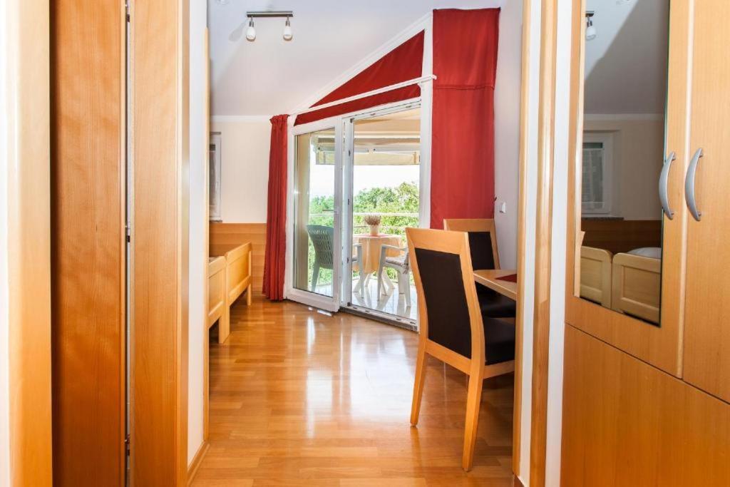 B&B Pansion Vago Malinska Εξωτερικό φωτογραφία